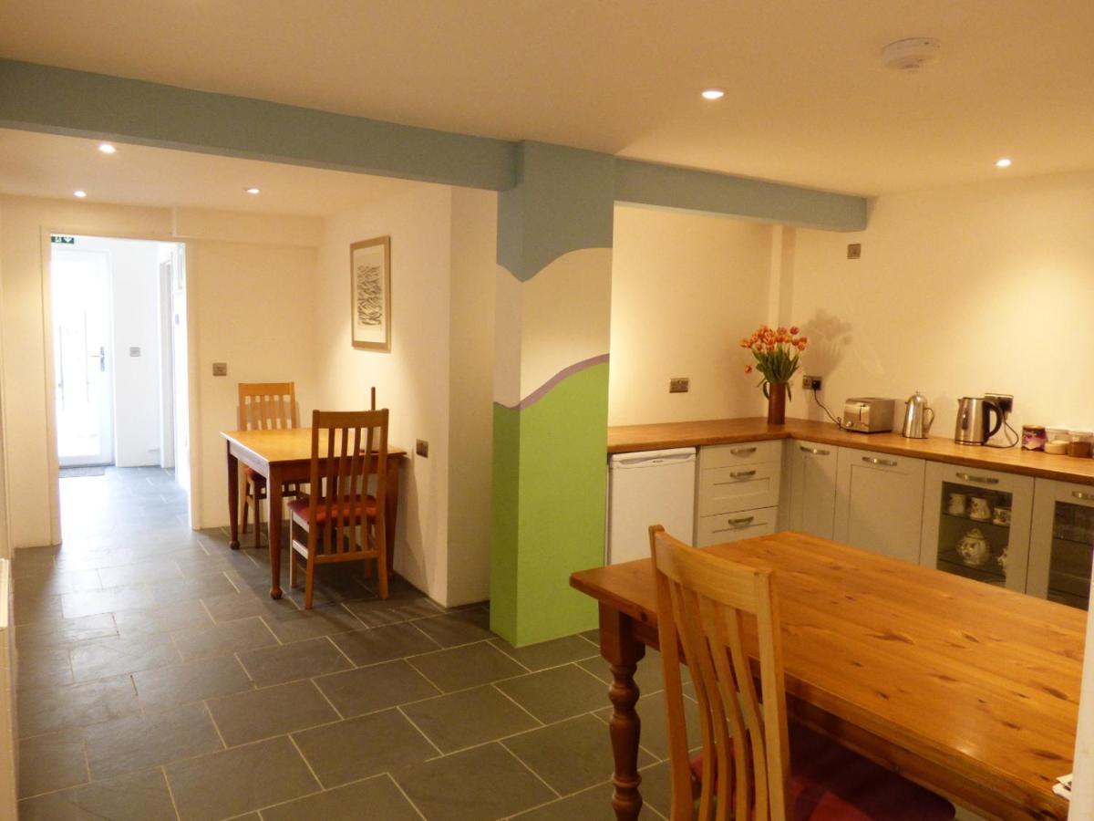 Highfield House, Parracombe, Modern B&B エクステリア 写真
