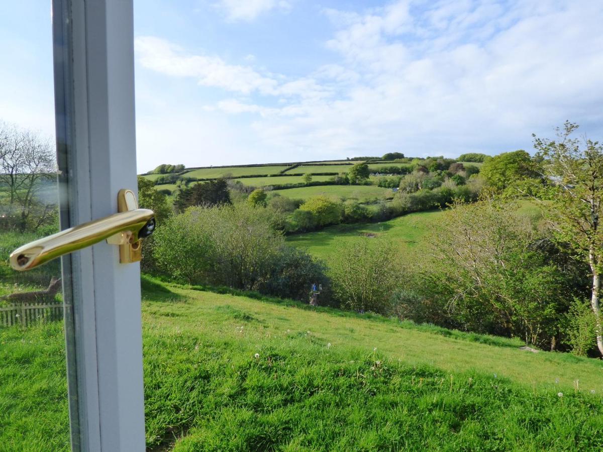 Highfield House, Parracombe, Modern B&B エクステリア 写真