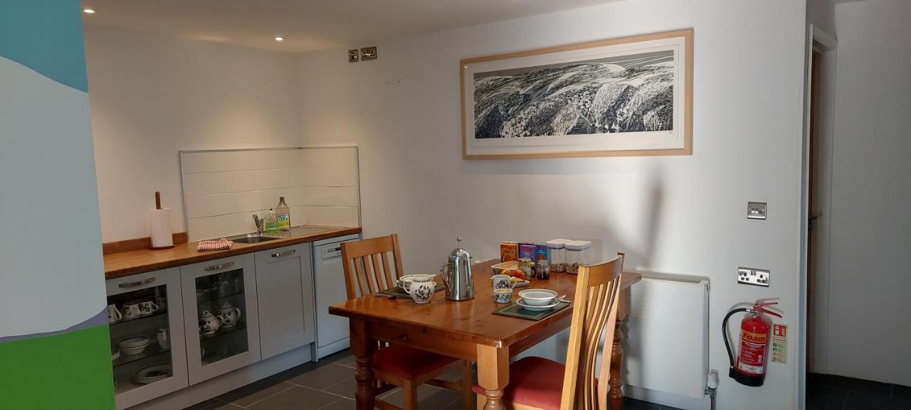 Highfield House, Parracombe, Modern B&B エクステリア 写真